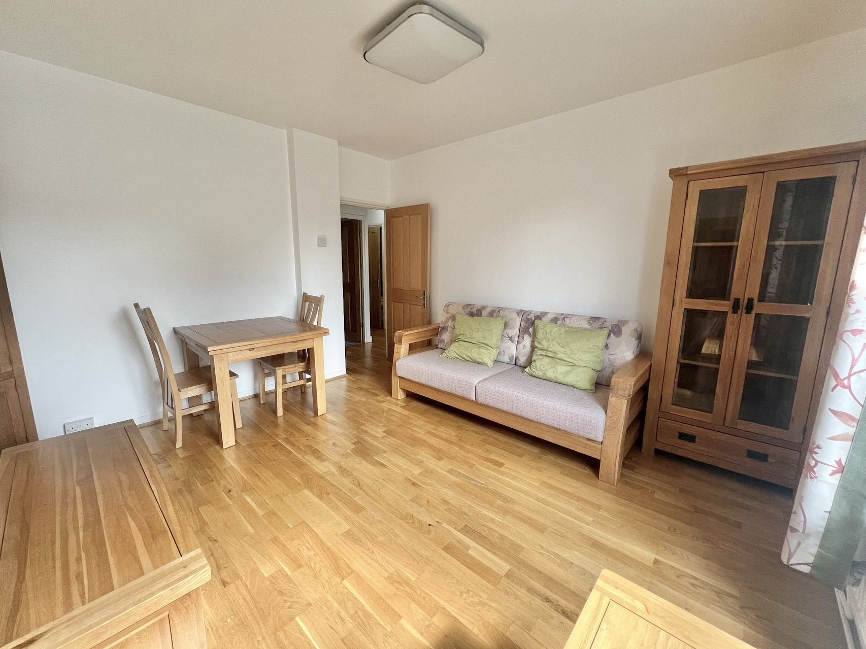 Flat Betts Street in Greater London