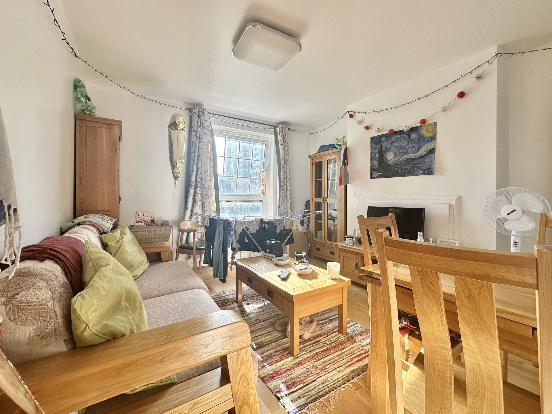Flat Betts Street in Greater London