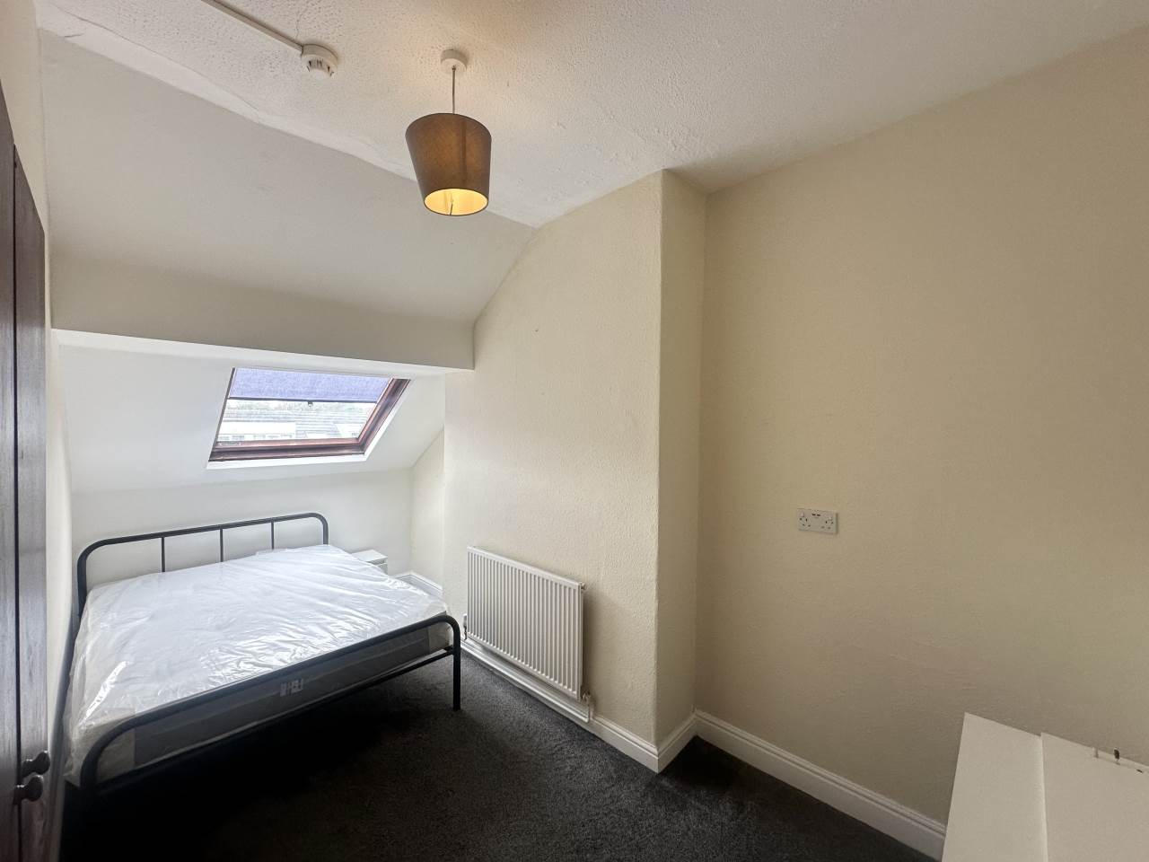 Room Haddon Avenue in Leeds