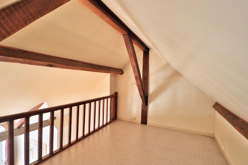 Chambre Avenue du 1er Mai à Troyes