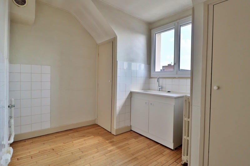 Chambre Avenue du 1er Mai à Troyes