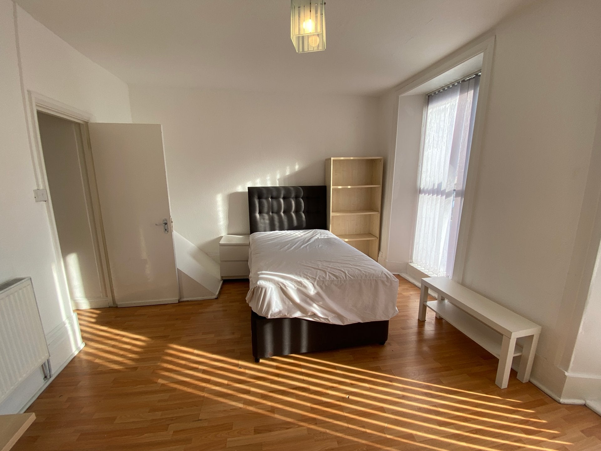 Room Camden High Street in Greater London