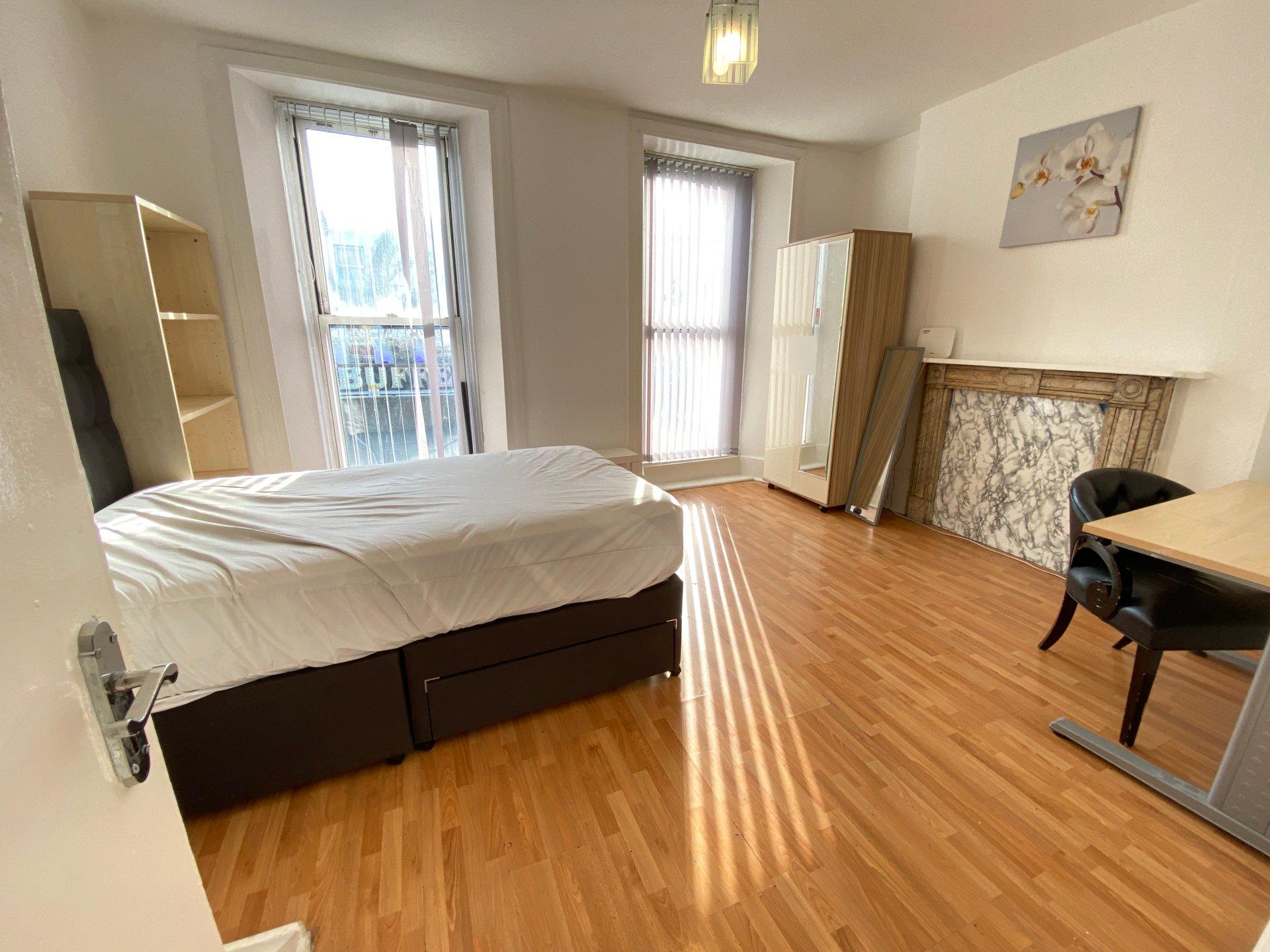 Room Camden High Street in Greater London