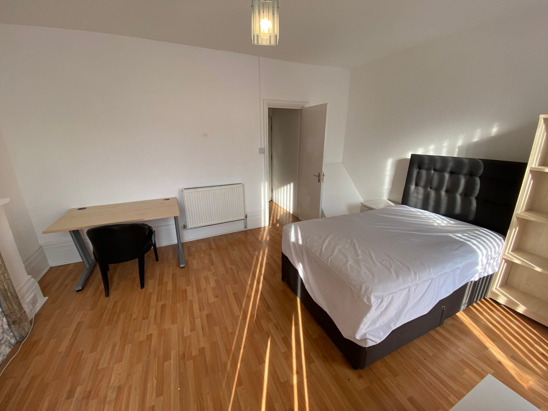 Room Camden High Street in Greater London