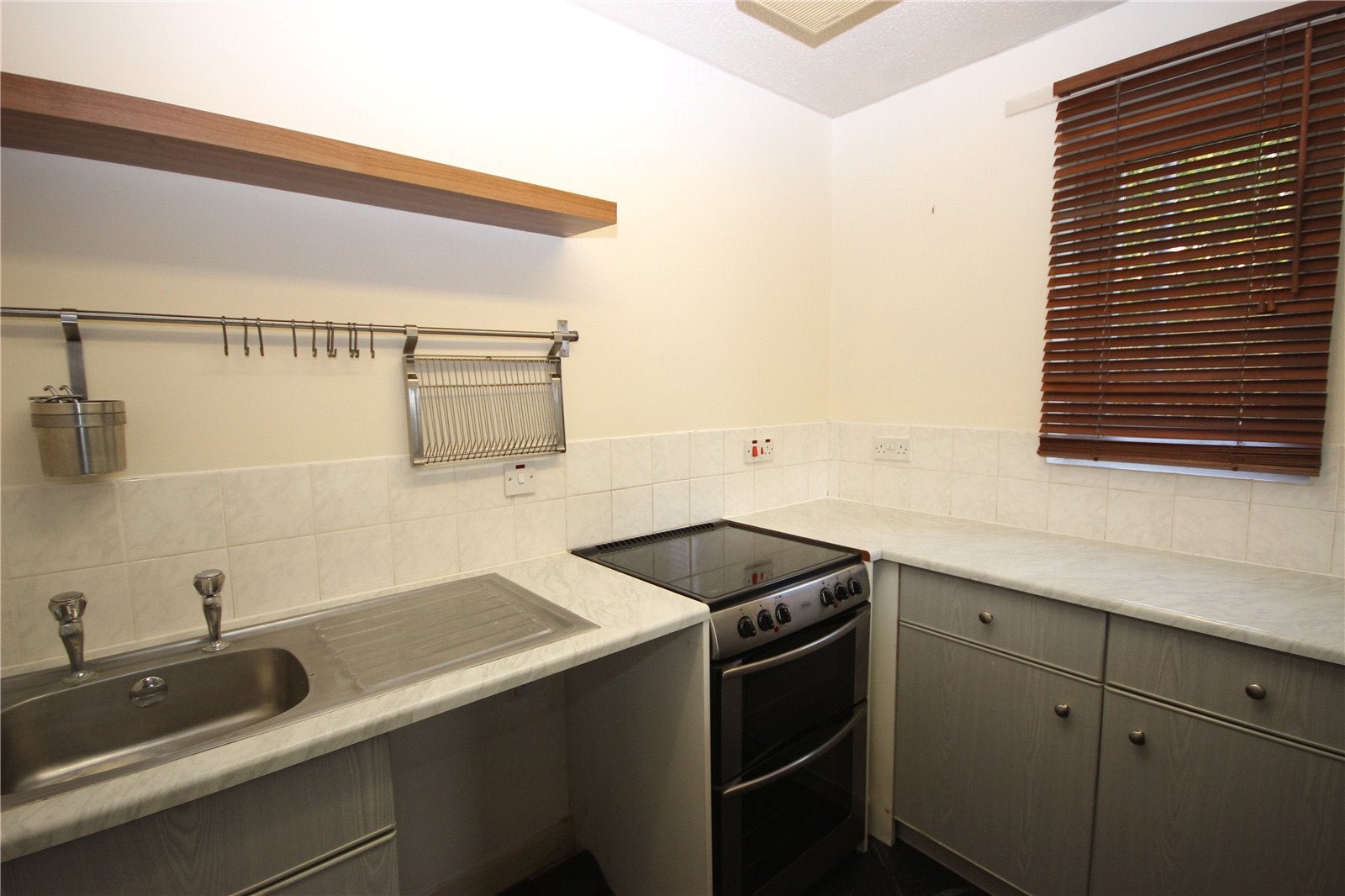 Flat Palmers Leaze in Bristol