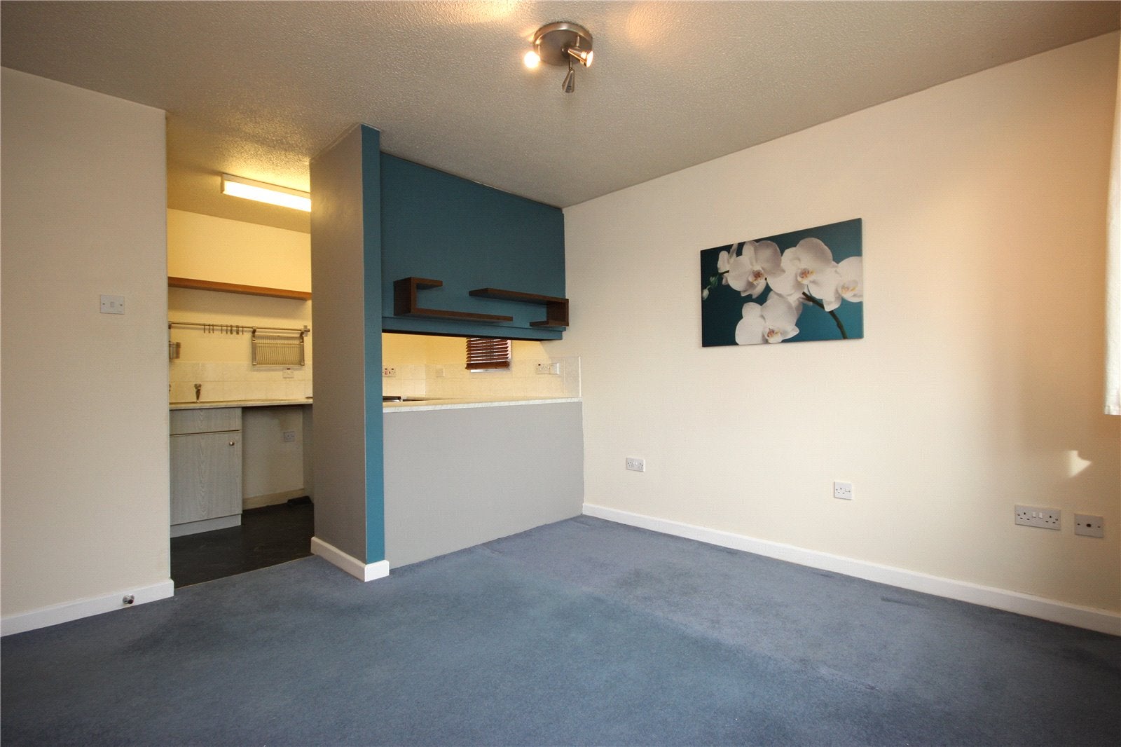 Flat Palmers Leaze in Bristol