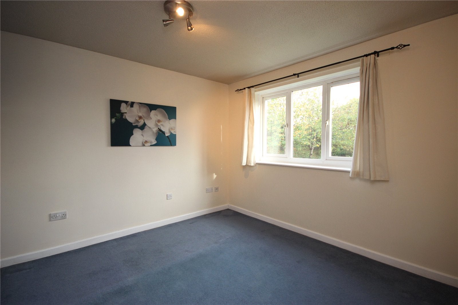Flat Palmers Leaze in Bristol