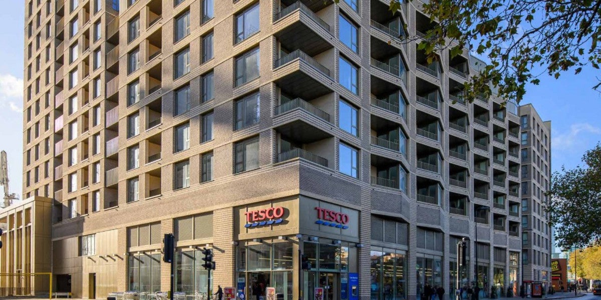 Flat Kennington Lane in Greater London