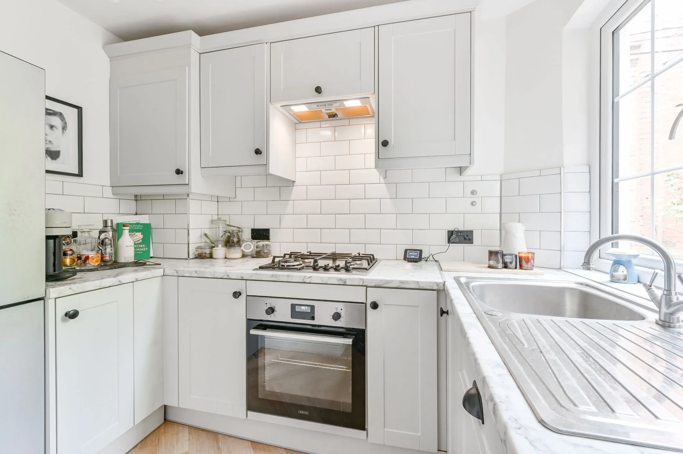 Flat Queen's Terrace in City of Westminster