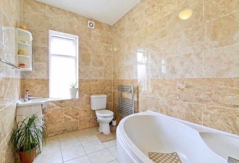 Room Whyteville Road in Greater London