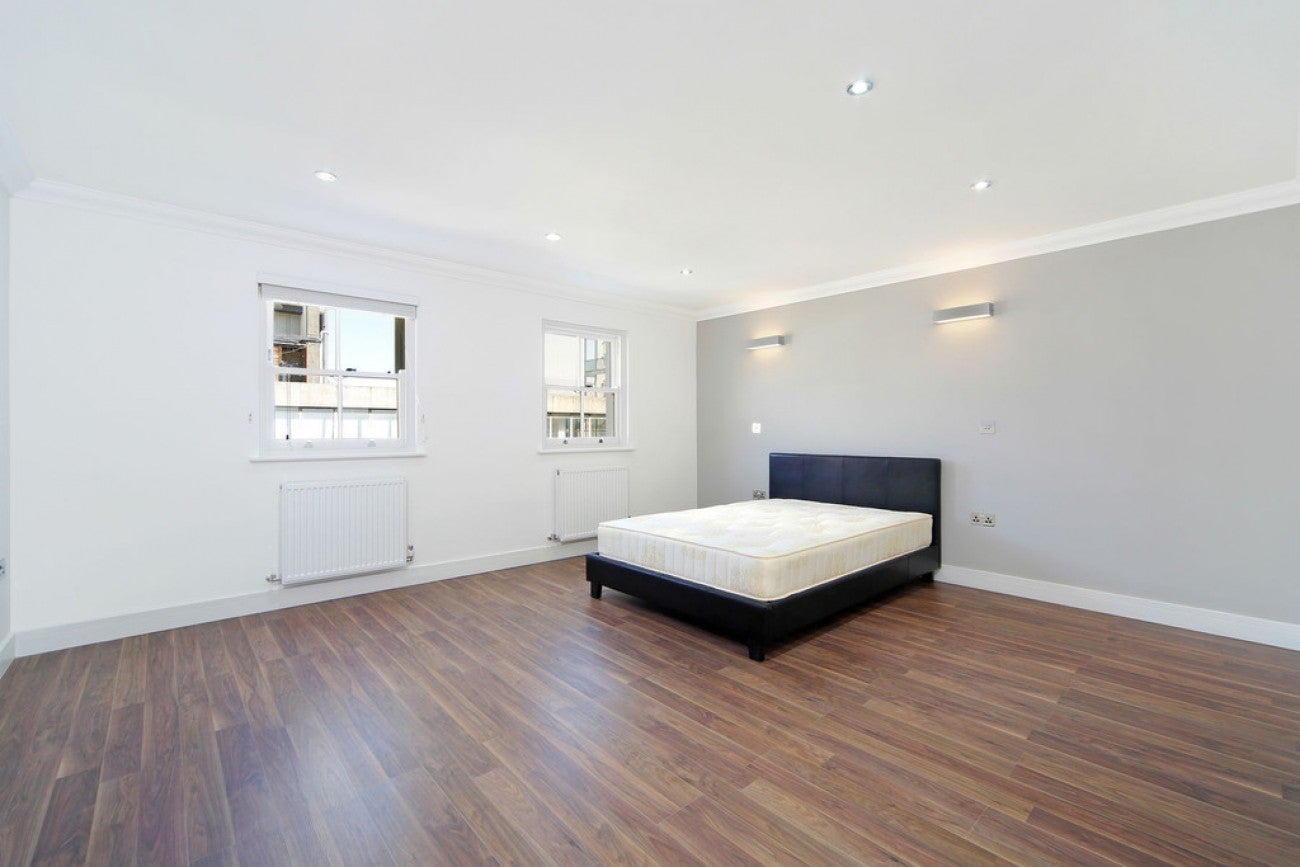 Flat Fordham Street in Greater London
