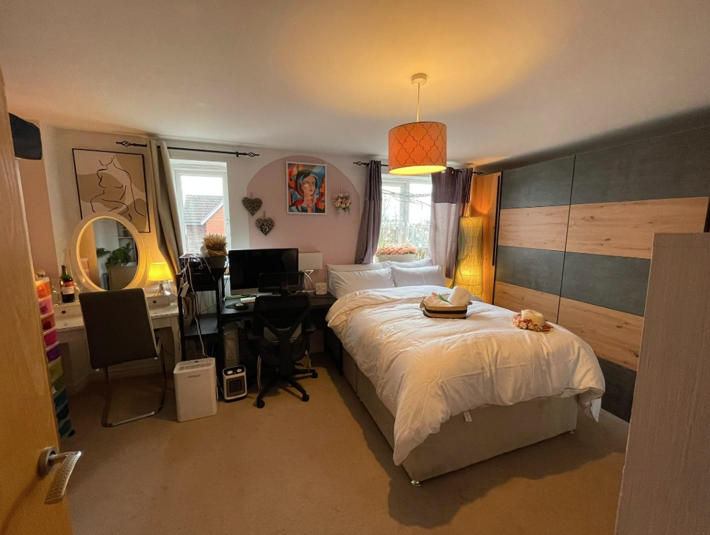 Flat Projects Drive in Rugby