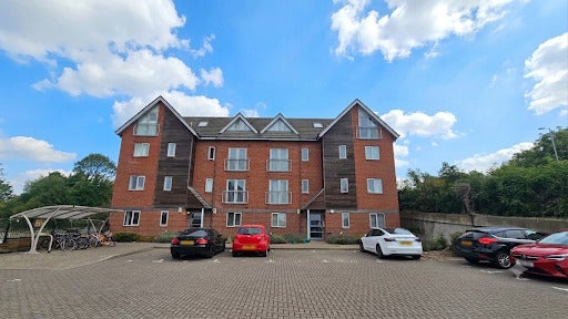 Flat Projects Drive in Rugby