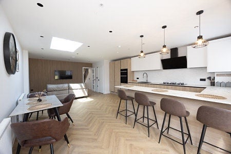 Room Greenwood Avenue in Greater London