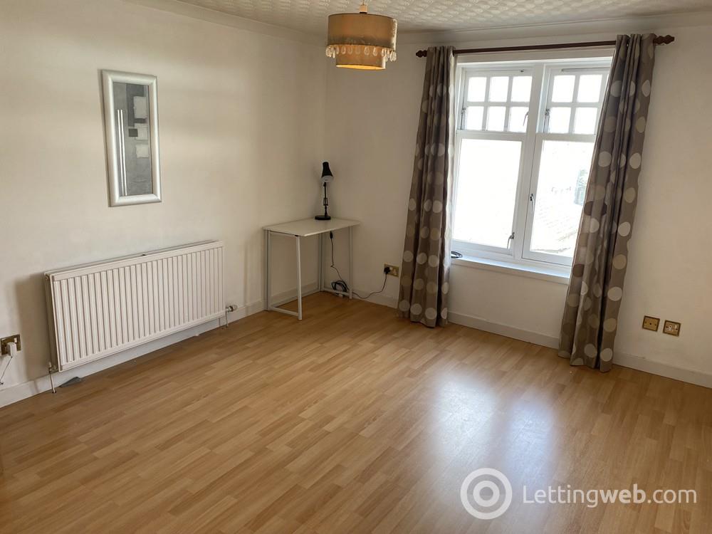 Flat Rosemount Place in Aberdeen City