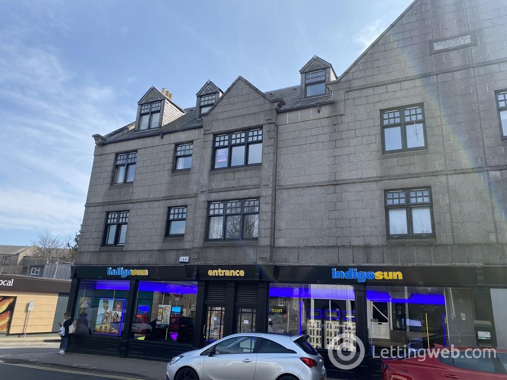 Flat Rosemount Place in Aberdeen City