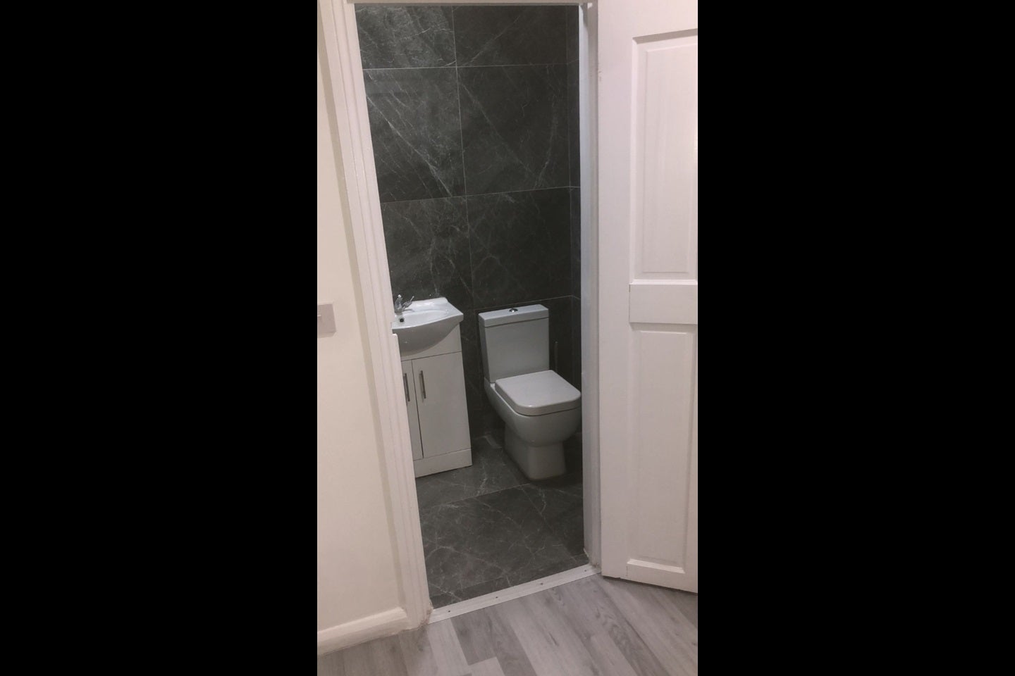 Flat Lampton Road in Greater London