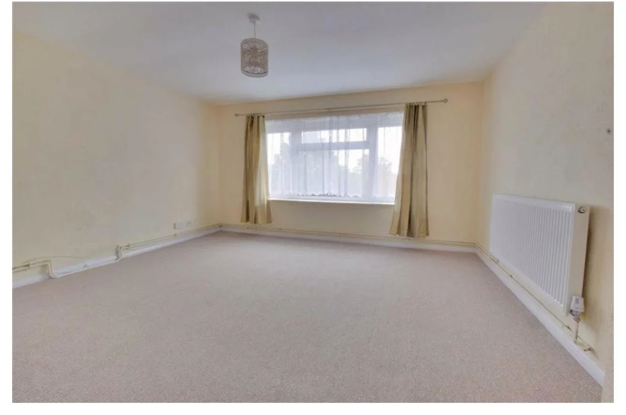 Flat Croxley View in Watford
