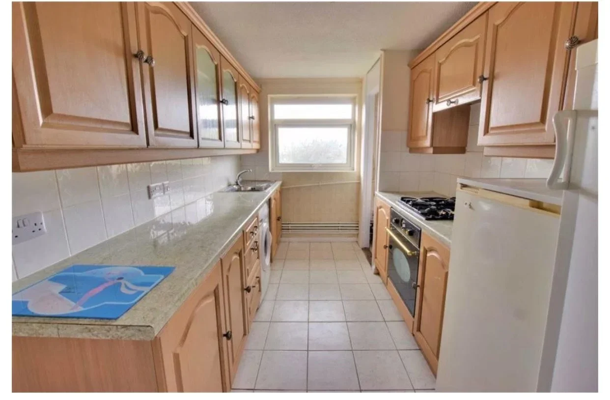 Flat Croxley View in Watford