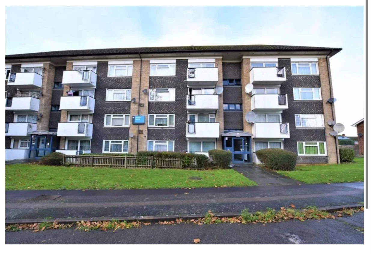 Flat Croxley View in Watford