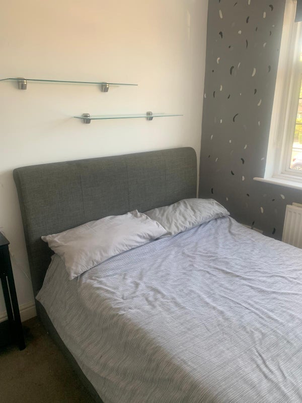 Room Footscray Road in Greater London
