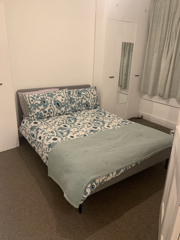 Room Choumert Road in Greater London