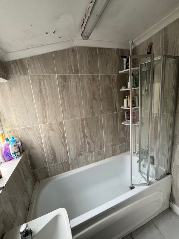 Room Choumert Road in Greater London