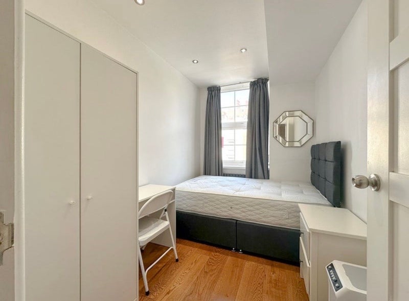 Room Sussex Gardens in City of Westminster