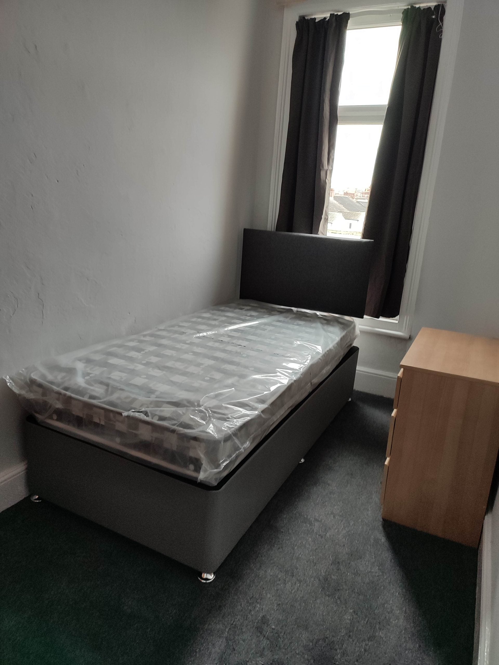 Flat Bowesfield Lane in Stockton-on-Tees