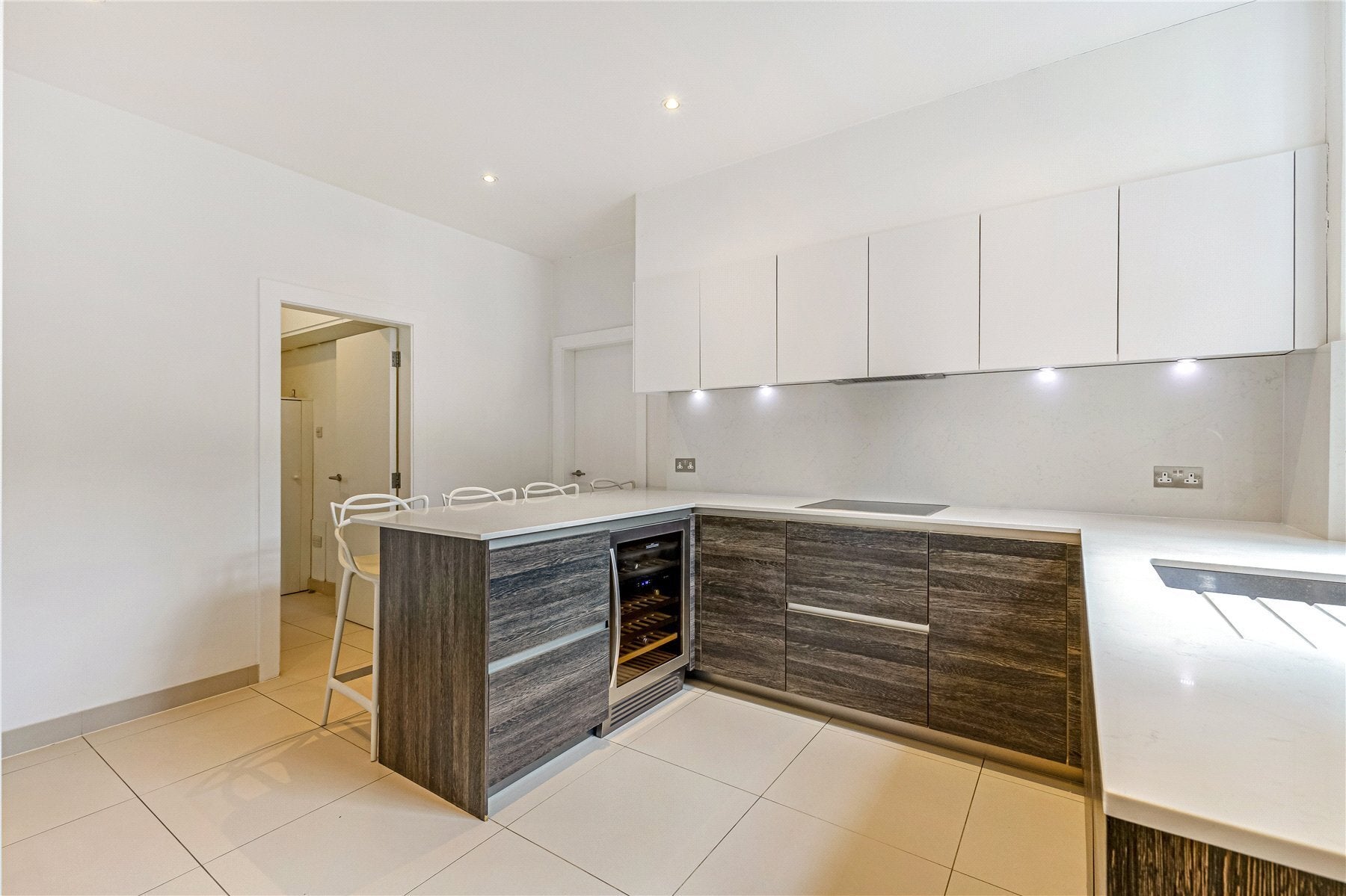 Flat Old Brompton Road in Greater London