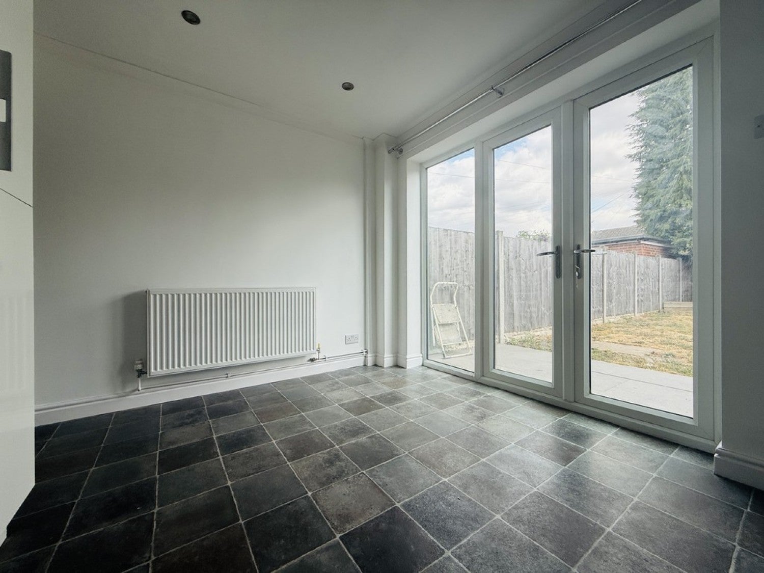 House Dale End Close in Hinckley and Bosworth