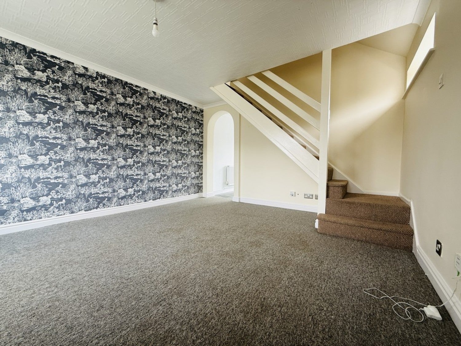 House Dale End Close in Hinckley and Bosworth