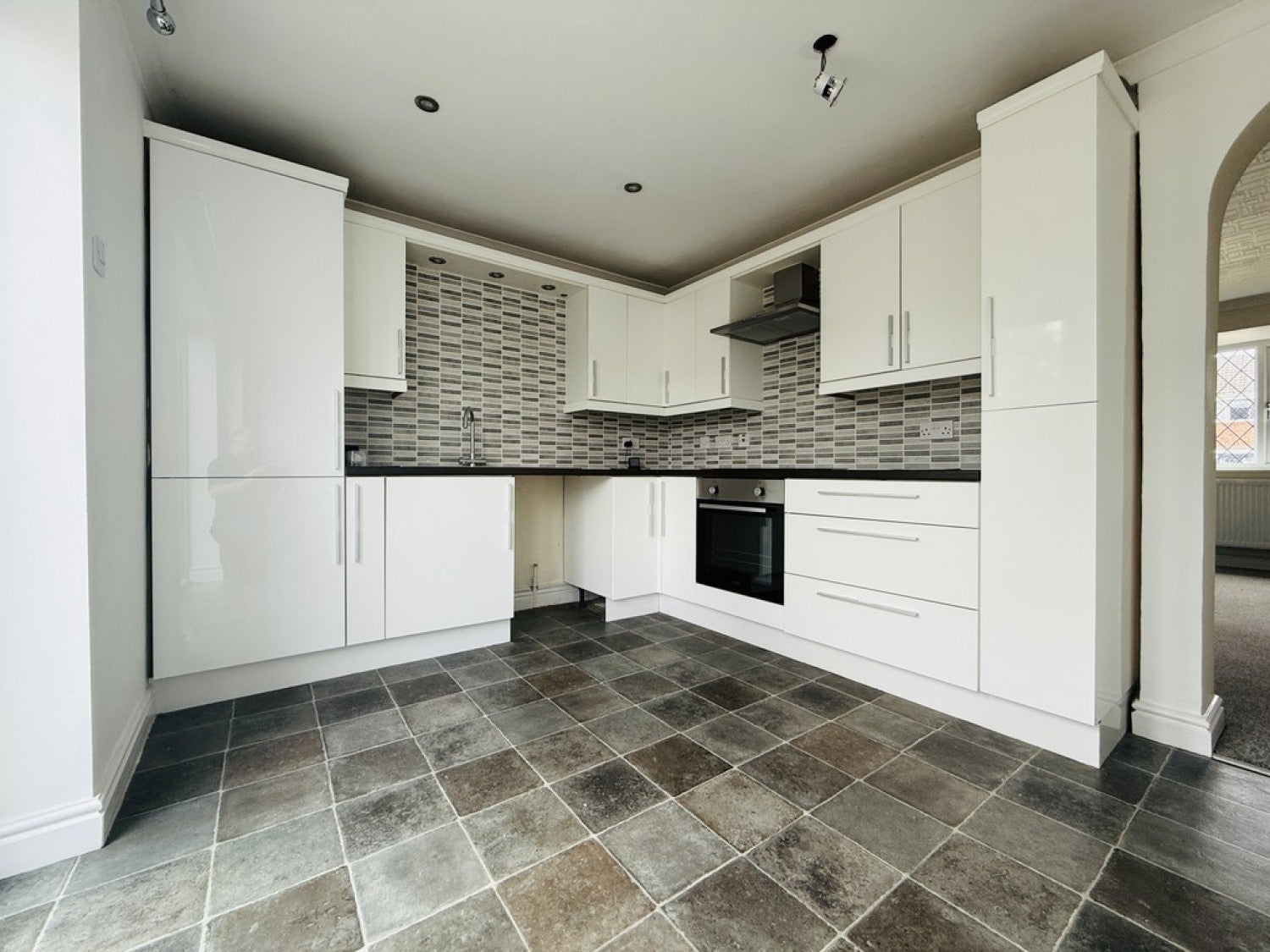 House Dale End Close in Hinckley and Bosworth
