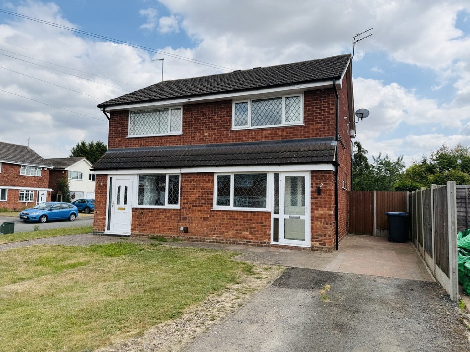 House Dale End Close in Hinckley and Bosworth