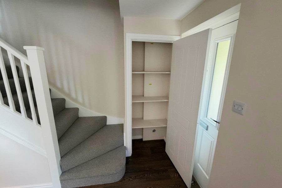 House Devoil Close in Guildford