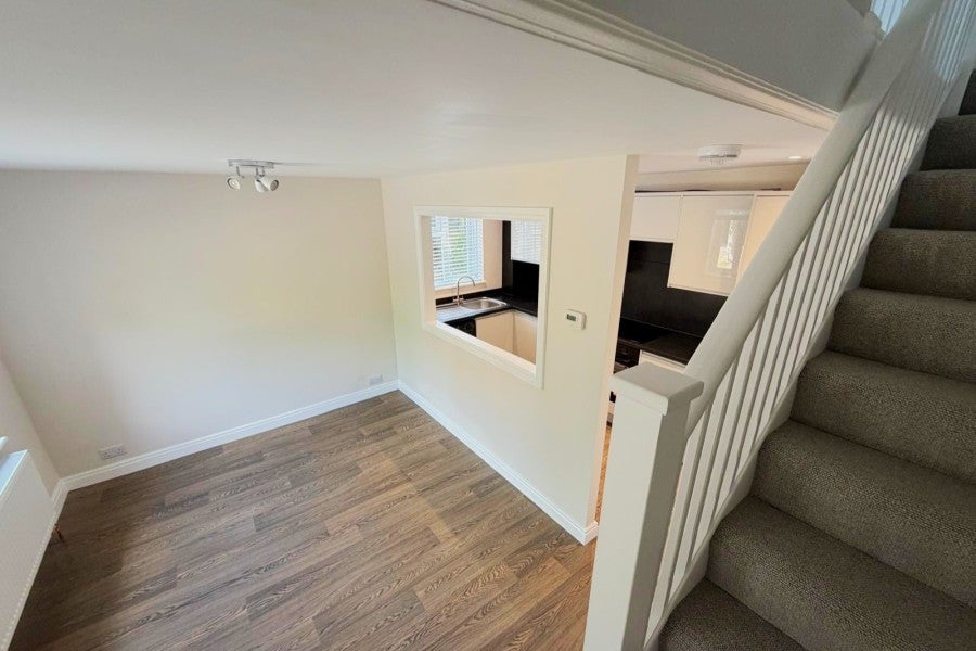 House Devoil Close in Guildford