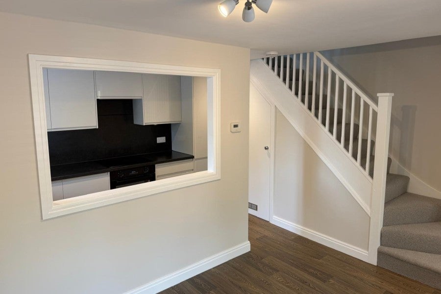 House Devoil Close in Guildford