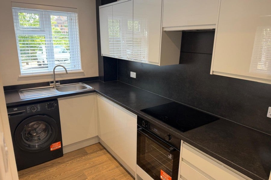 House Devoil Close in Guildford