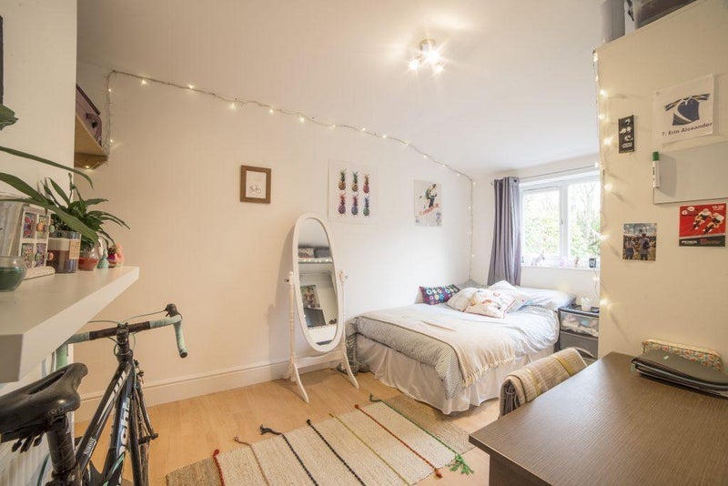 Room Green Street in Manchester