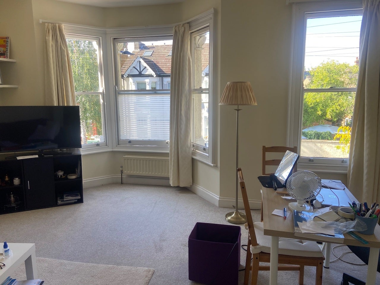Flat Seward Road in Greater London
