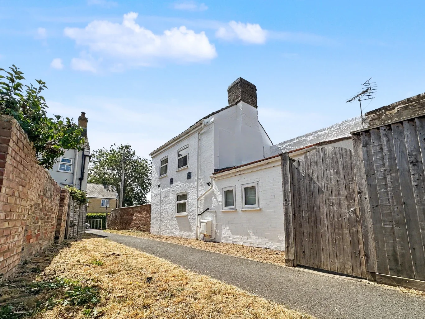 House High Street in Huntingdonshire