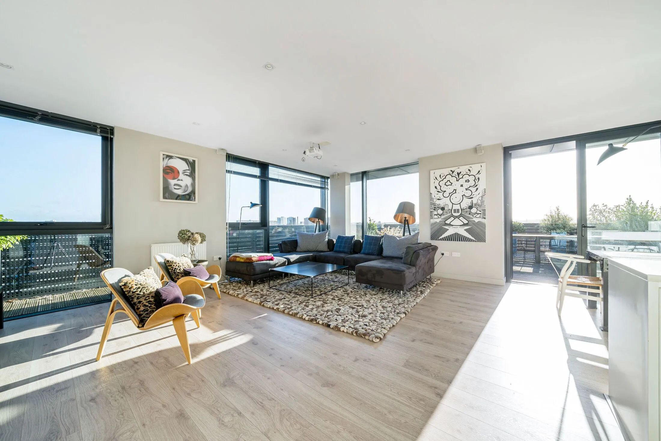Flat Amelia Street in Greater London