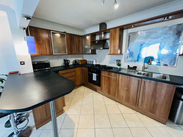 Flat Minehead Road in Bristol