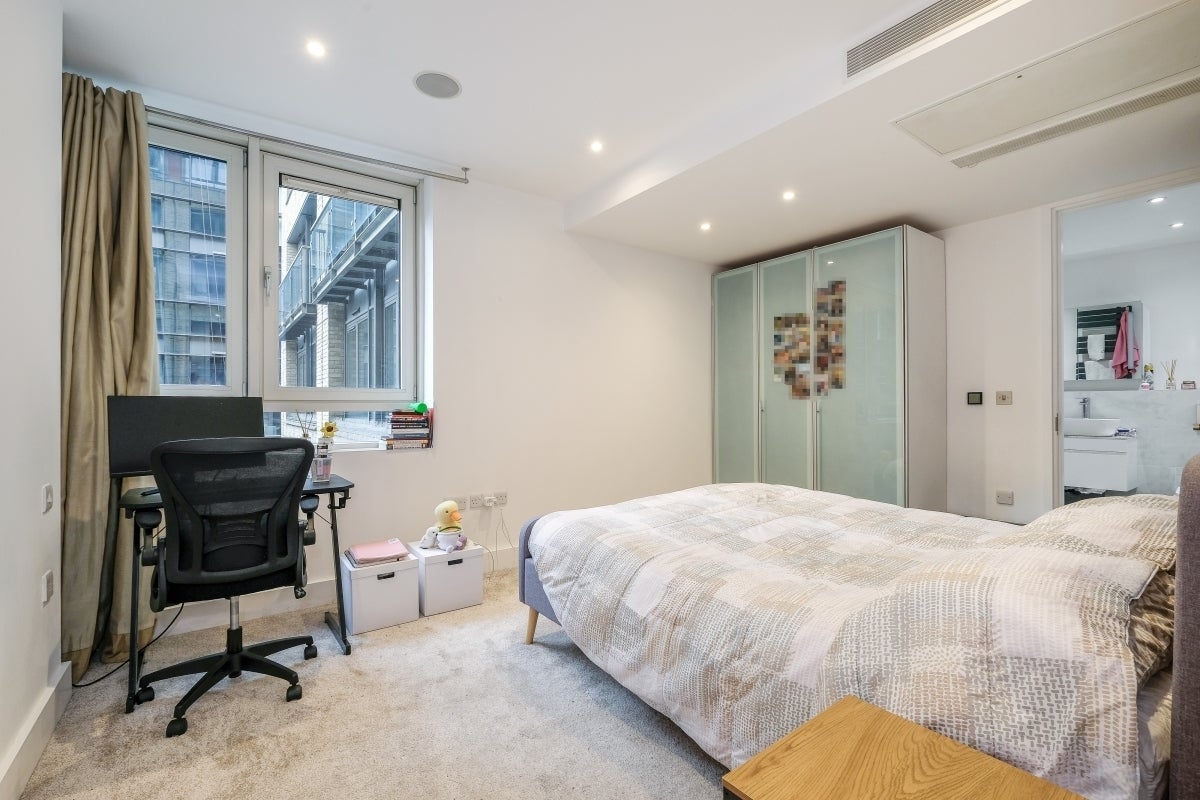 Flat Praed Street in City of Westminster
