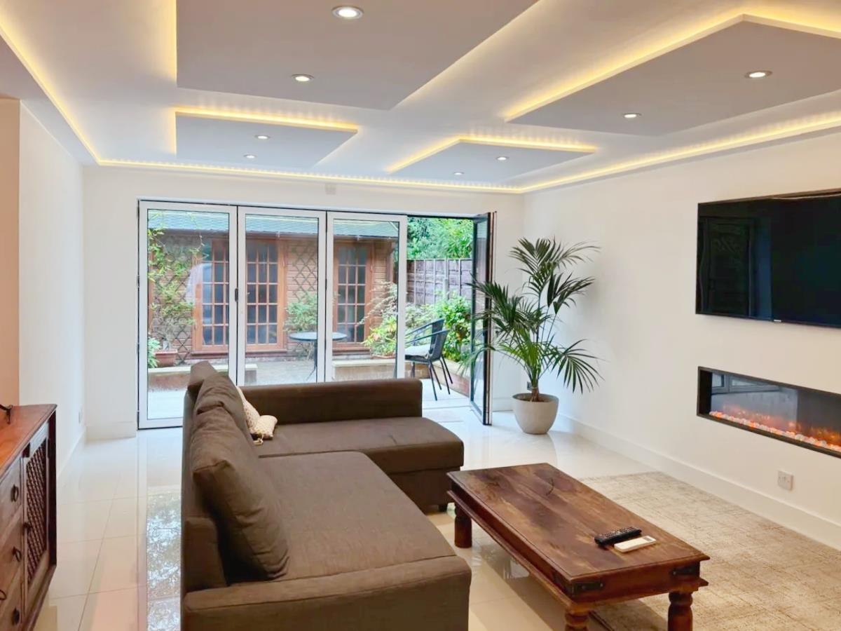 Flat Stafford Road in Eccleshall