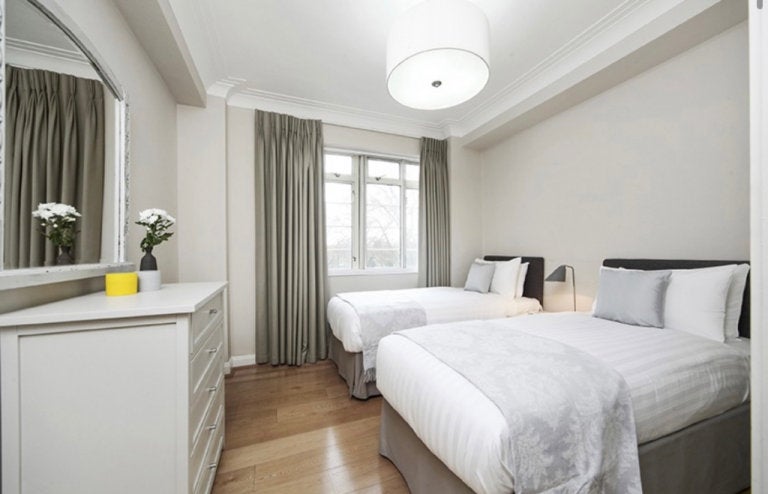 Flat Lancaster Terrace in City of Westminster