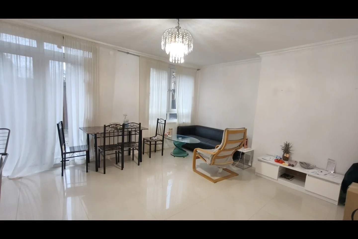 Room Fern Street in Greater London