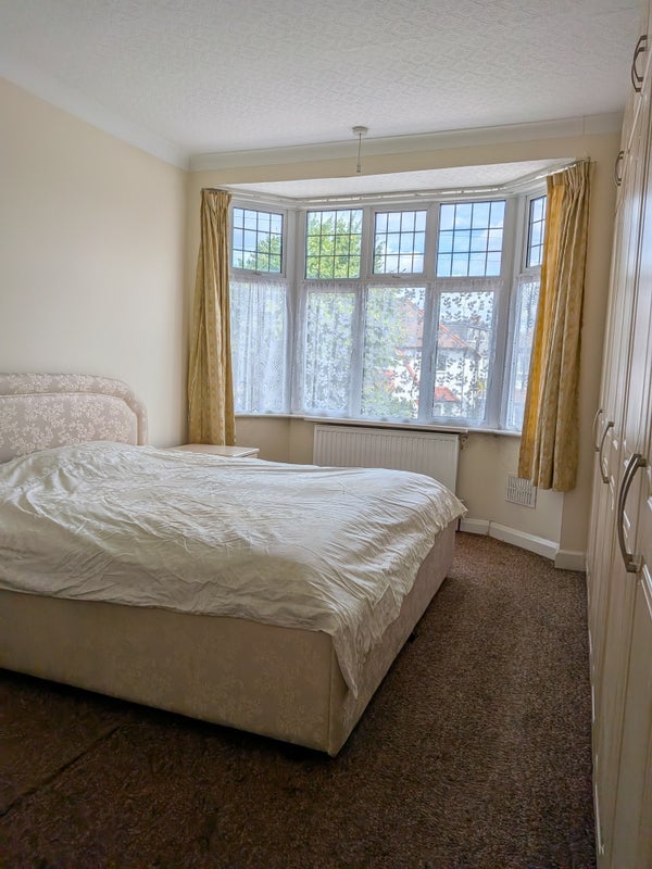 Room Green Lane in Greater London