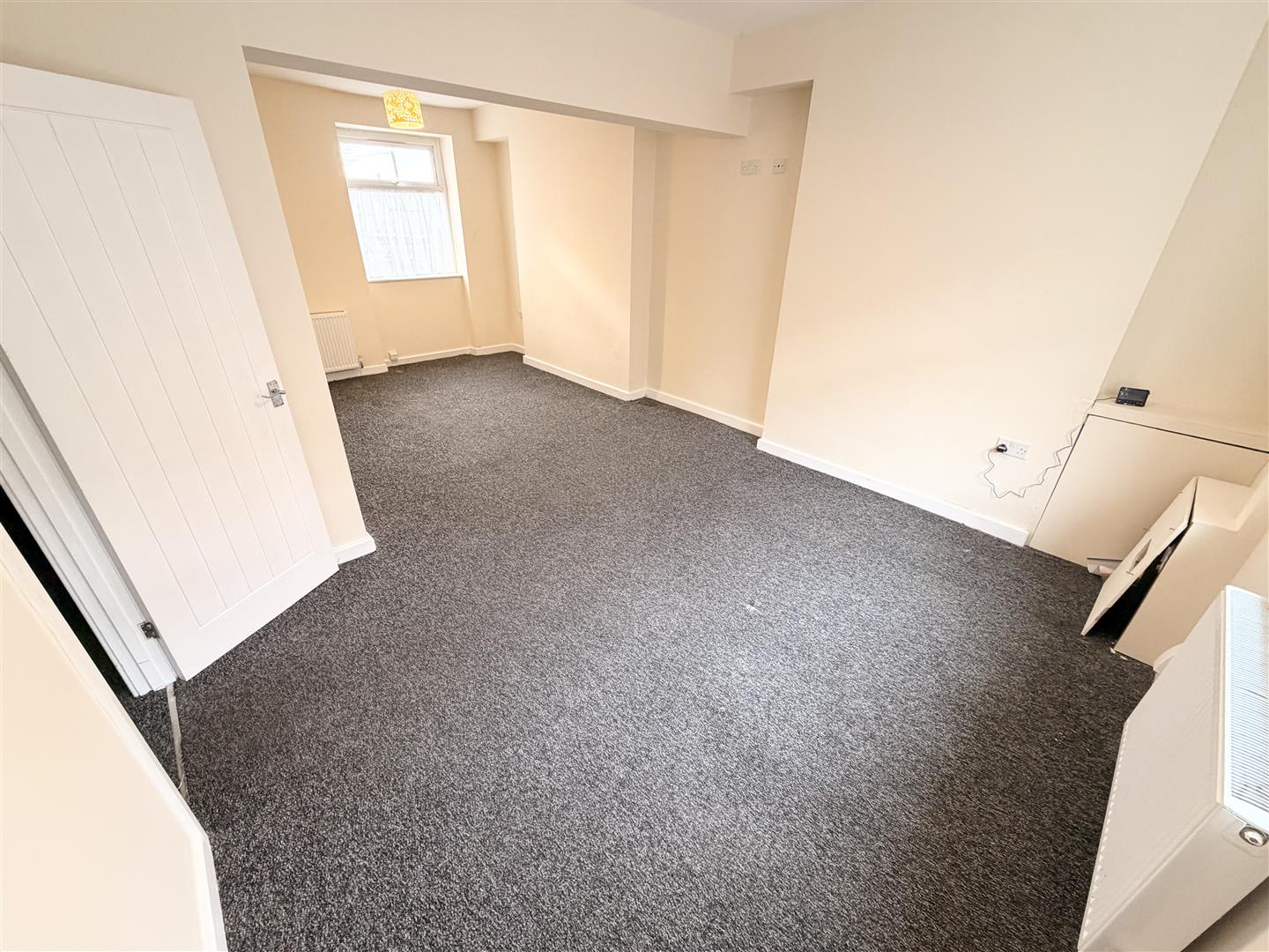 Flat Whittington Street in Neath