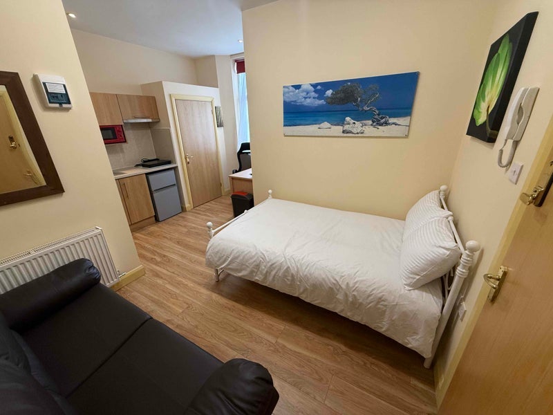 Room Regent Street in Coventry